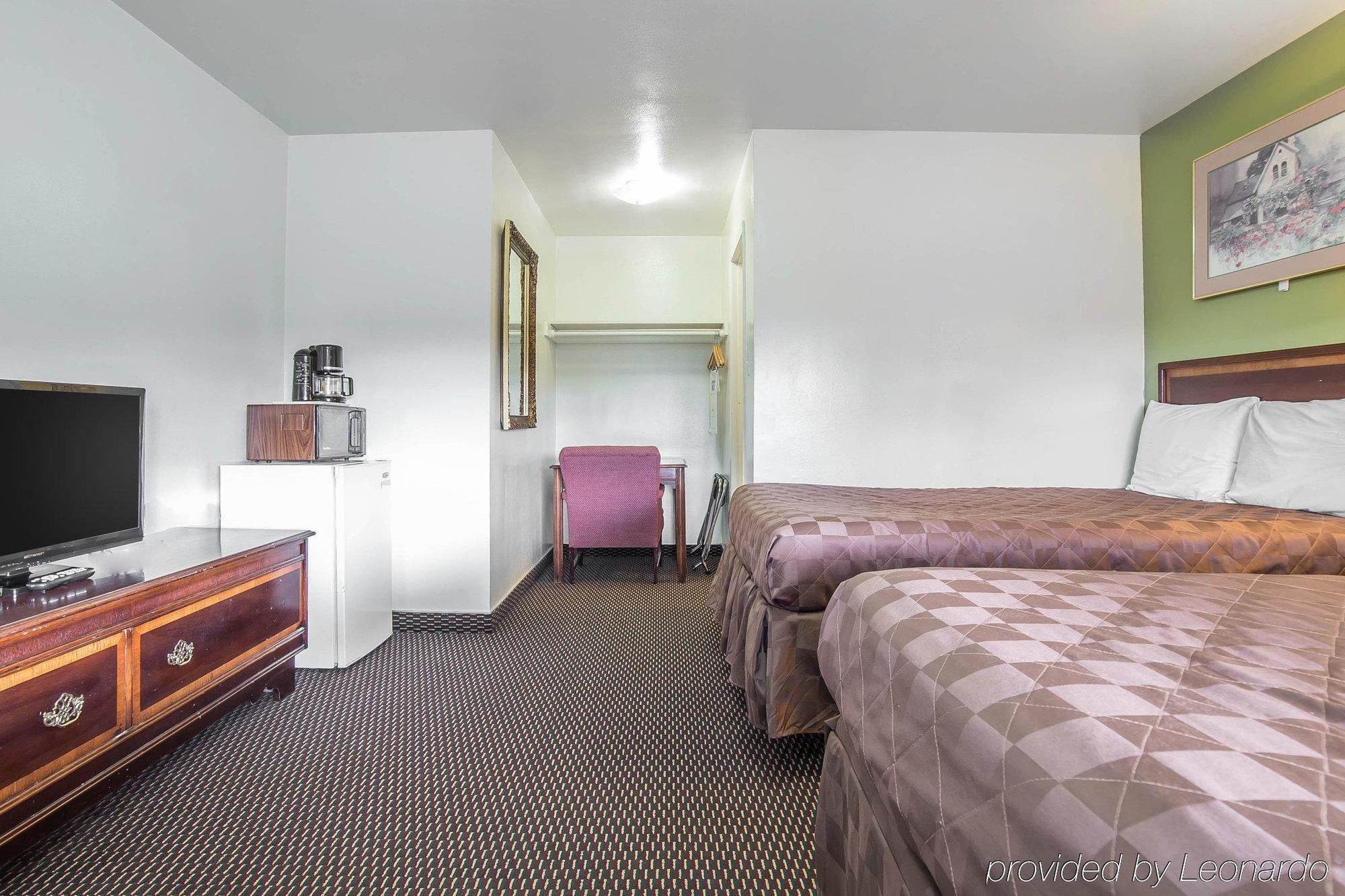 Oyo Hotel Pendleton Or Downtown ภายนอก รูปภาพ