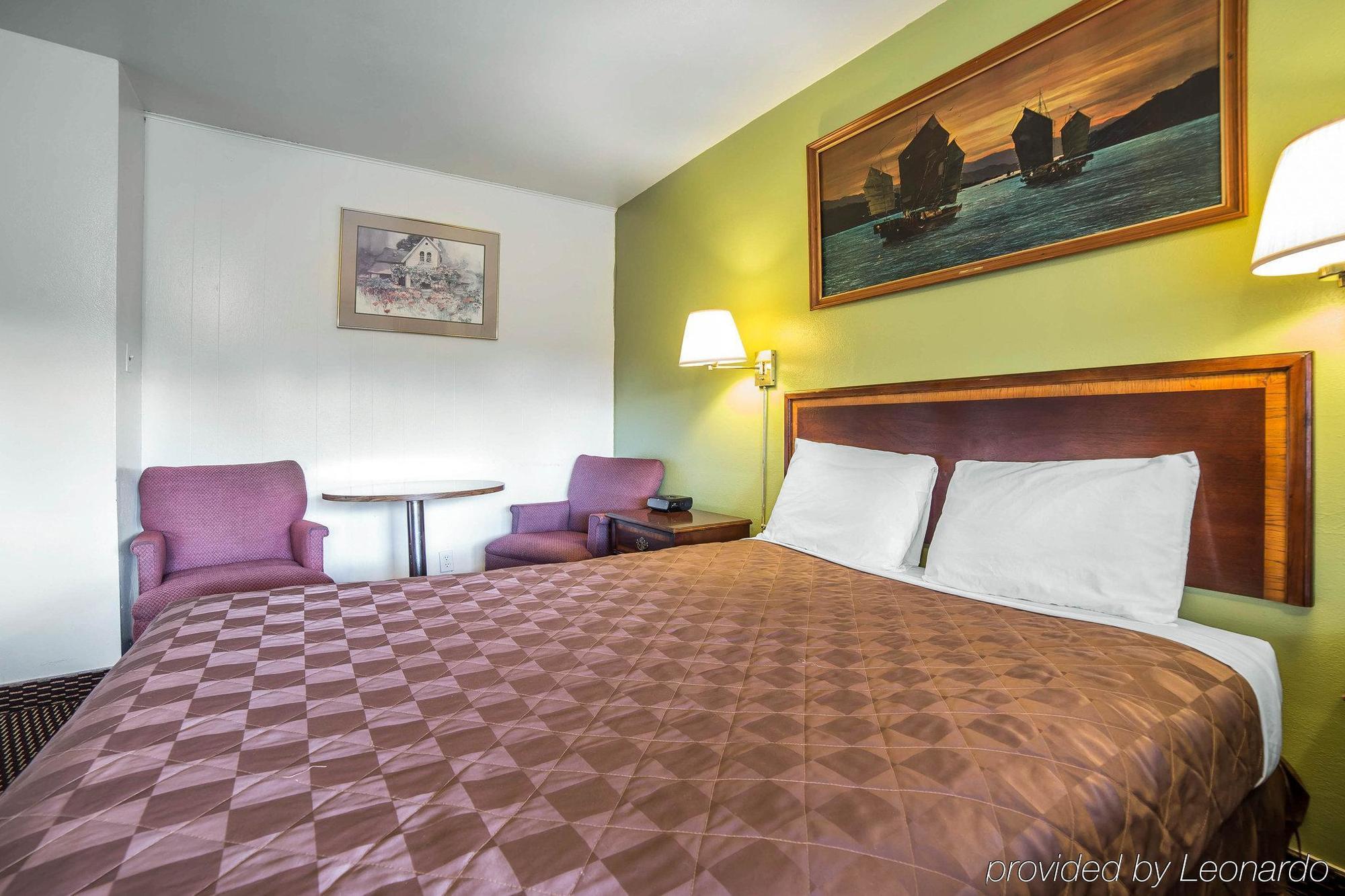 Oyo Hotel Pendleton Or Downtown ภายนอก รูปภาพ